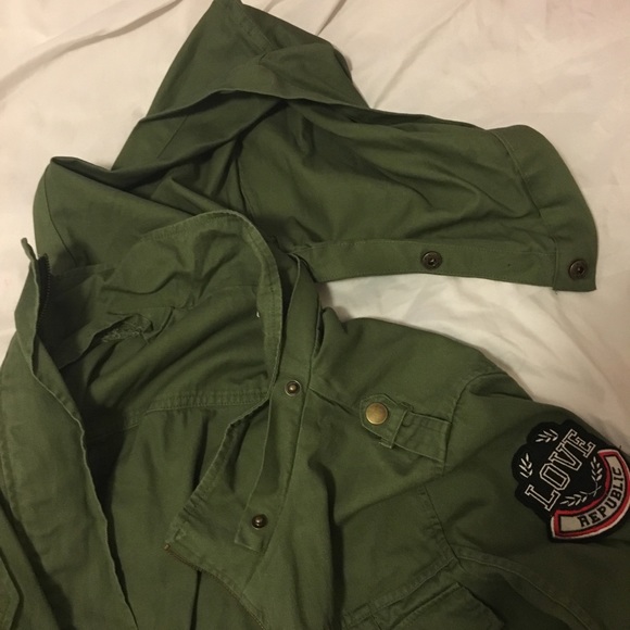 Green jacket - Picture 8 of 8